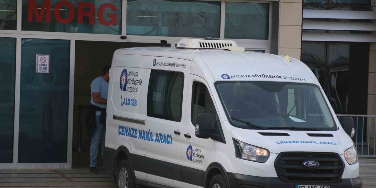 Düğün Dönüsü Feci Kaza Hayatını Kaybeden Kuzenlerin Cenazeleri Teslim Edildi