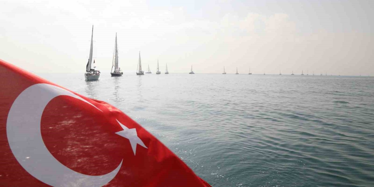 Yelkencilerden Mezitli’ye Özel ‘sevgi Çemberi’