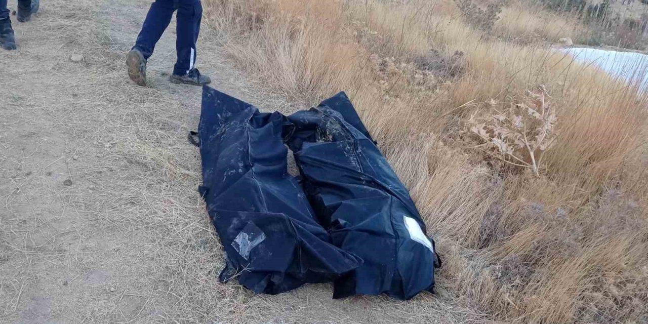 Mersin’de Su Kuyusu Açmaya Çalışan 2 Kişi Göçük Altında Kalarak Öldü