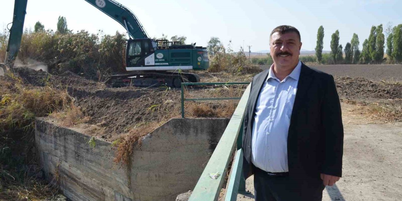 Porsuk Çayı’nda Temizlik Ve İyileştirme Çalışmaları