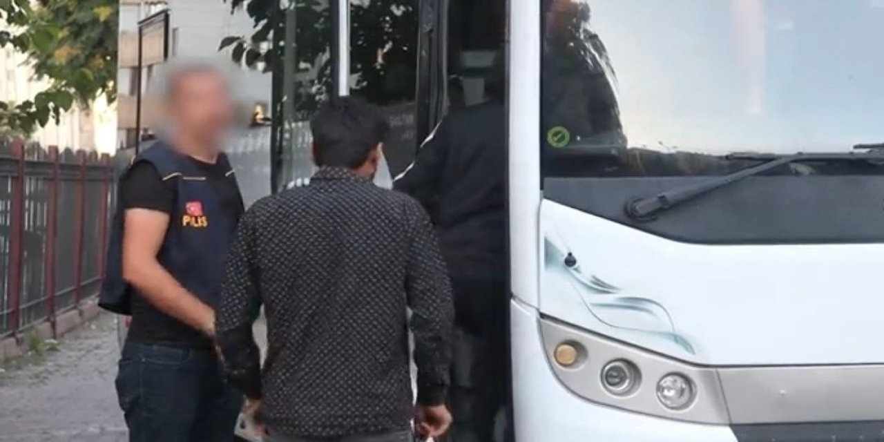 Kaçak Göçmenlere Eş Zamanlı Operasyon: 14 Şahıs Yakalandı