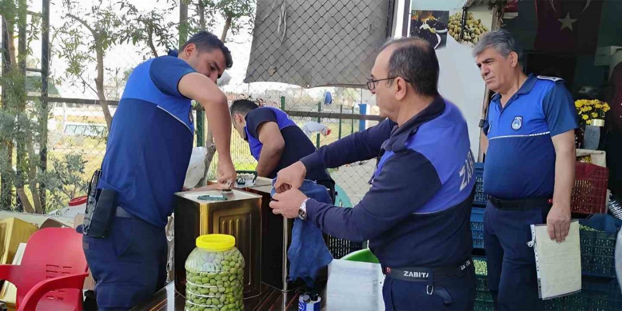 Tarsus’ta 350 Litre Sahte Zeytinyağı Ele Geçirildi
