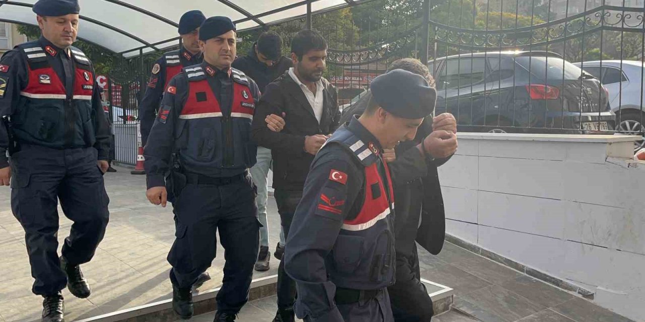 600 Milyon Tl Değerinde Mağduriyet Oluşturan Tefecilere Jandarma Operasyonu