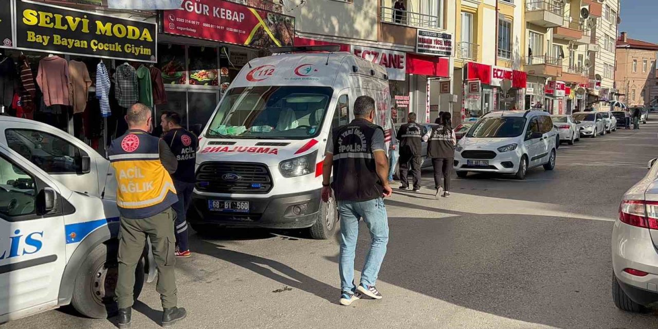 Haber Alınamayan Şahıs, Evinde Boğazı Kesik Halde Ölü Bulundu