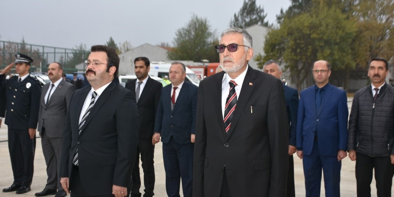 İnönü Ata’sını Saygıyla Andı