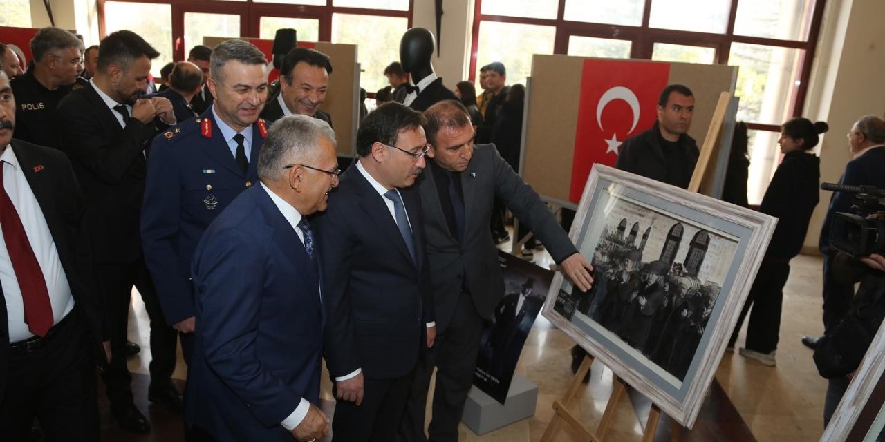 Vali Çiçek Ve Başkan Büyükkılıç, Atatürk’ü Anma Programına Katıldı