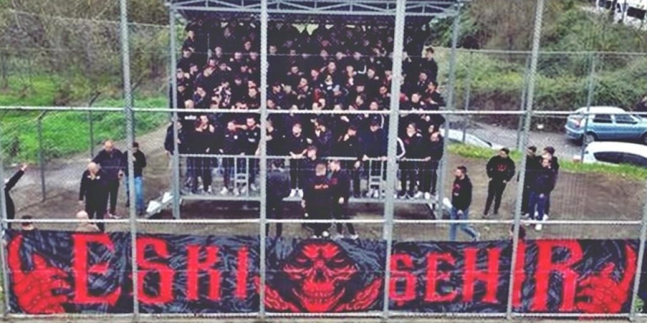 Es Es Taraftarı 67 Kişilik Tribünü 200 Kişi İle Doldurdu