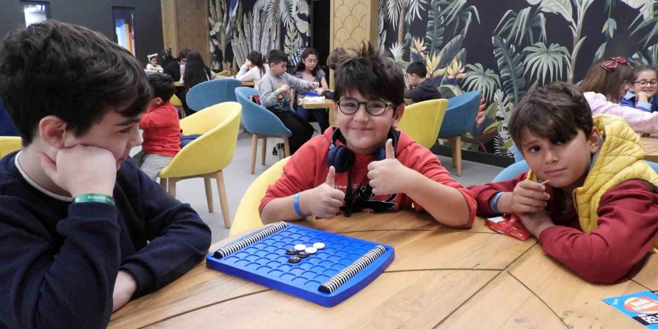 Antalya Bilim Merkezi’nden Öğrencilere Bilimsel Tatil