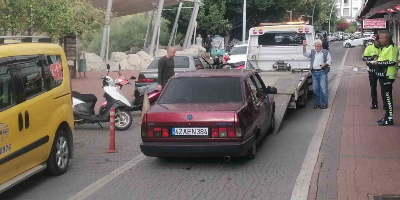 Polisin Önünde Egzoz Patlattı 4 Bin 936 Tl Para Cezası Yedi