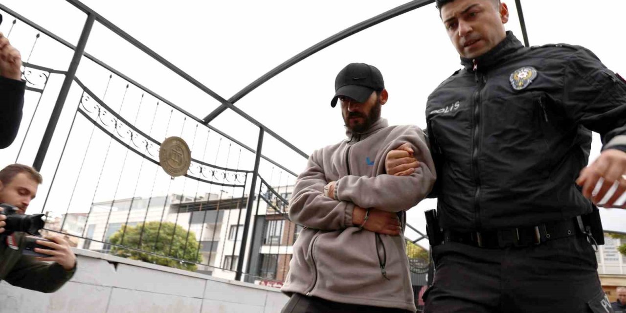 Park Halindeki Araçların Lastiğini Patlatan Şahıs Adli Kontrolle Serbest Bırakıldı