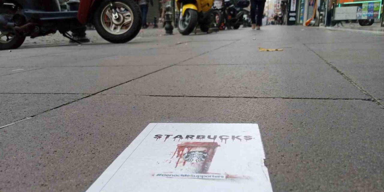 Çevreye Yapıştırılan Boykot Yazıları, Her Geçen Gün Artıyor