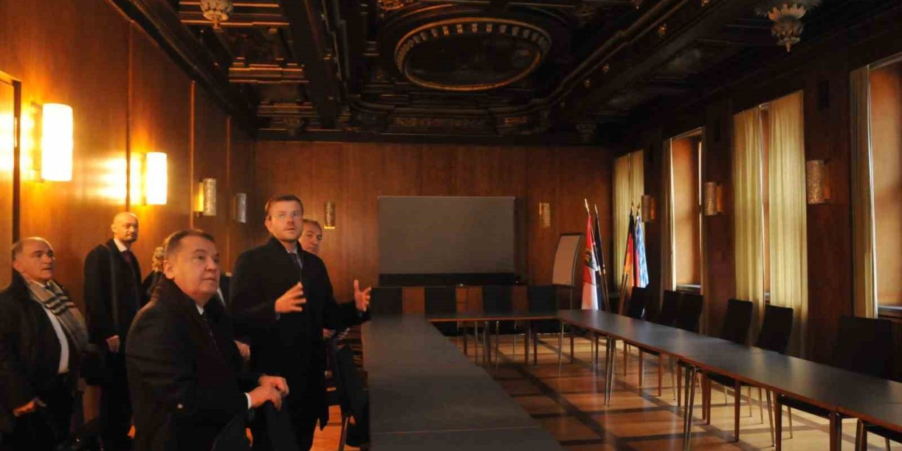 Başkan Böcek: “nürnberg’de Noel Pazarında Antalya Stant Açarak Yer Alacak”