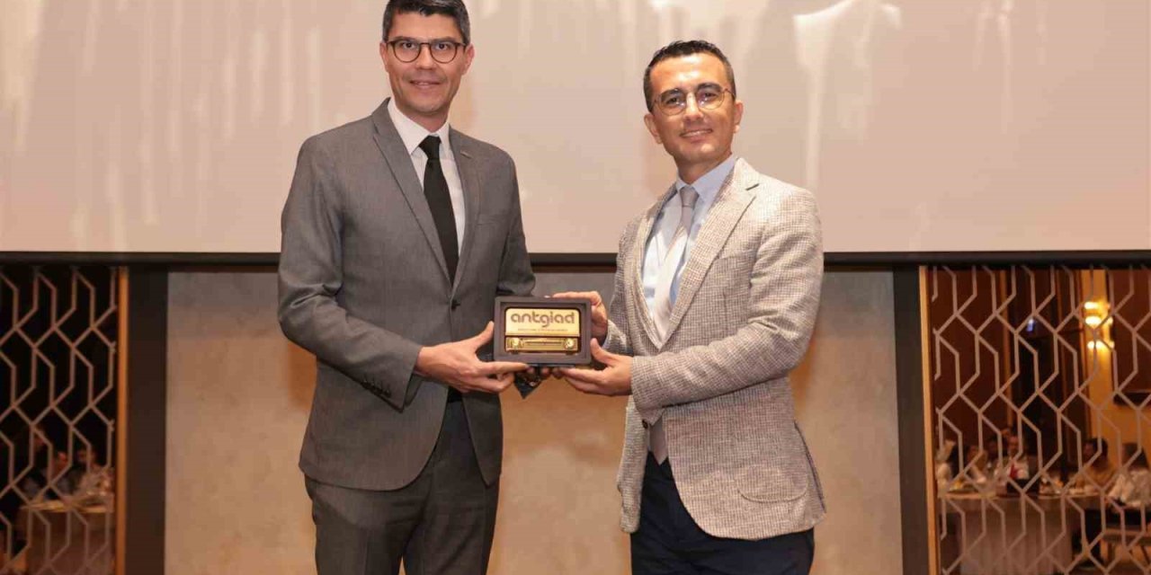 "400 Kadının 267’si, Yani Yarıdan Fazlası En Az 10 Göstergede Yoksunluk Yaşıyor"