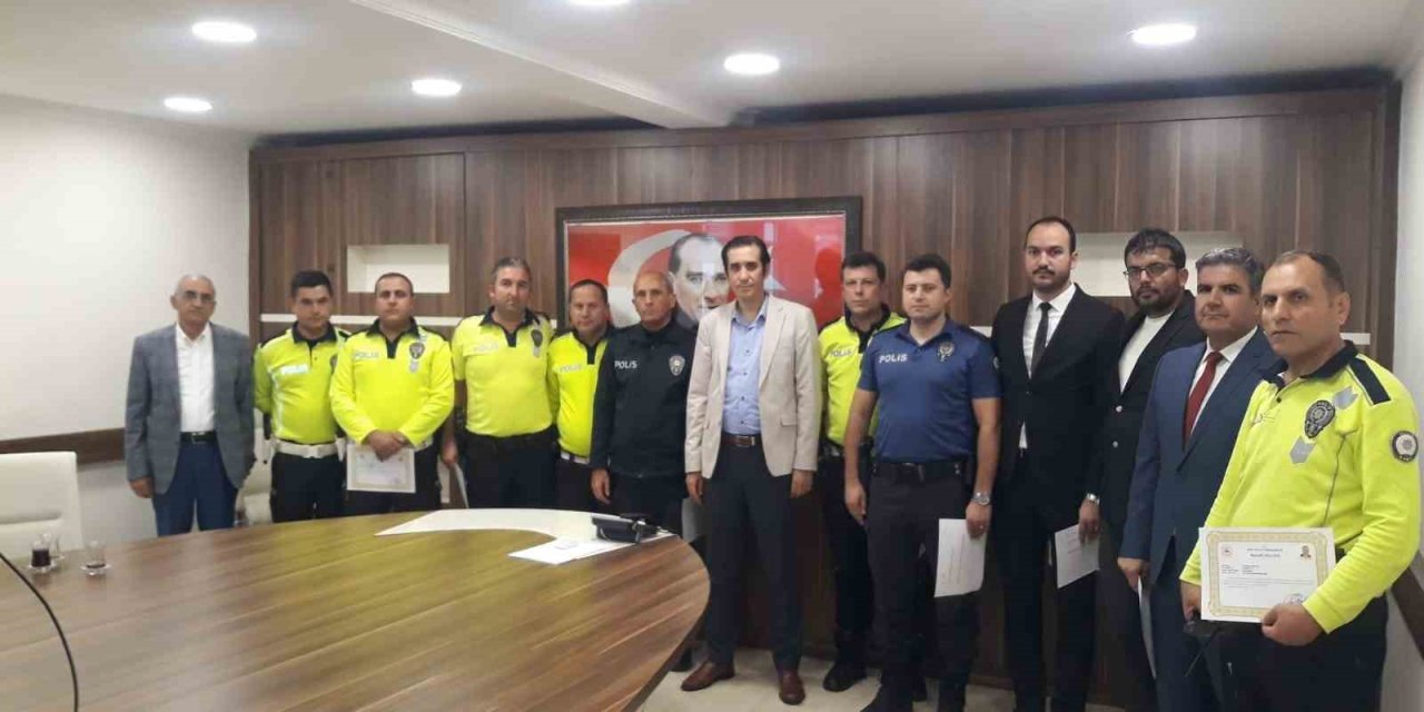 Başarılı Polisler Ödüllendirildi