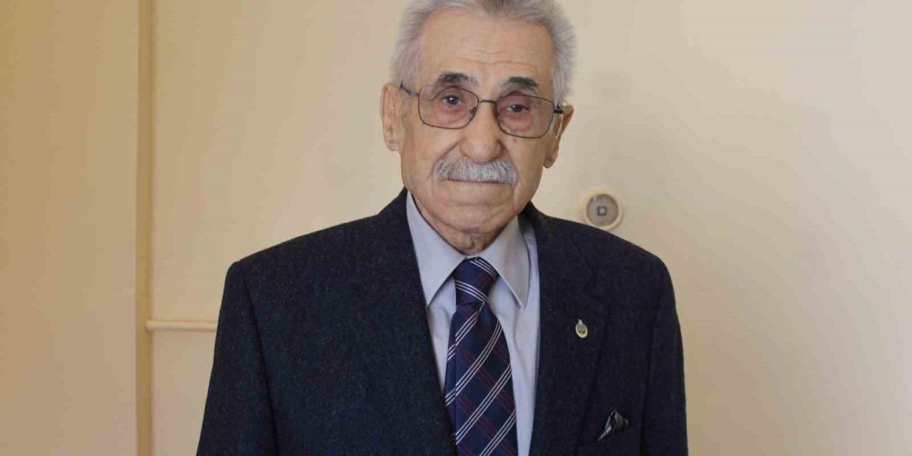 90 Yaşındaki Öğretmenden Genç Meslektaşlarına Tavsiyeler