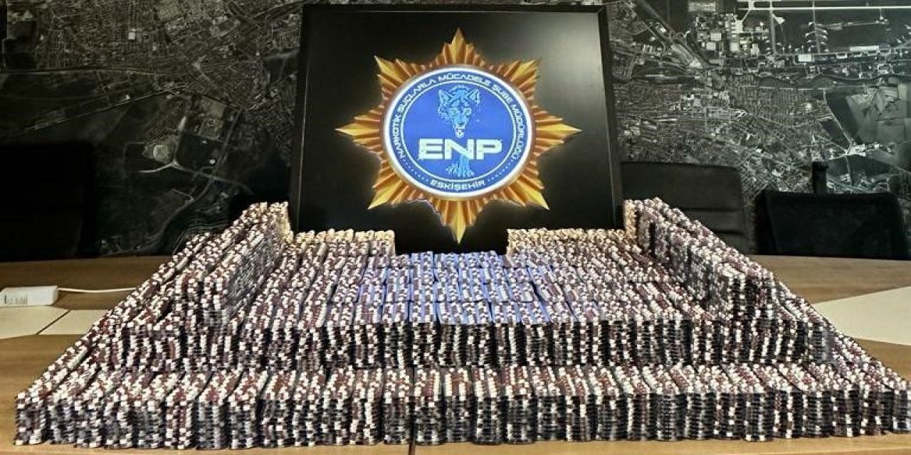 Polis Durdurduğu Araçtan 63 Bin 518 Adet Uyuşturucu Hap Ele Geçirdi