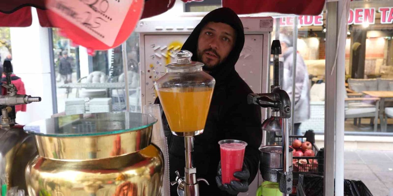 Soğuyan Havalar Sıkma Meyve Sularına Talebi Arttırdı