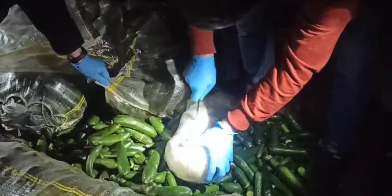 Salatalık Çuvallarından Uyuşturucu Çıktı