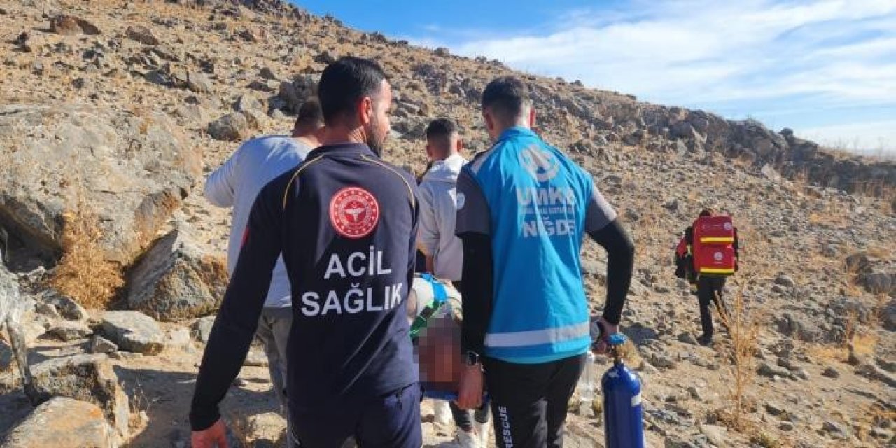 Arazide Rahatsızlanan Avcının Yardımına Umke Yetişti