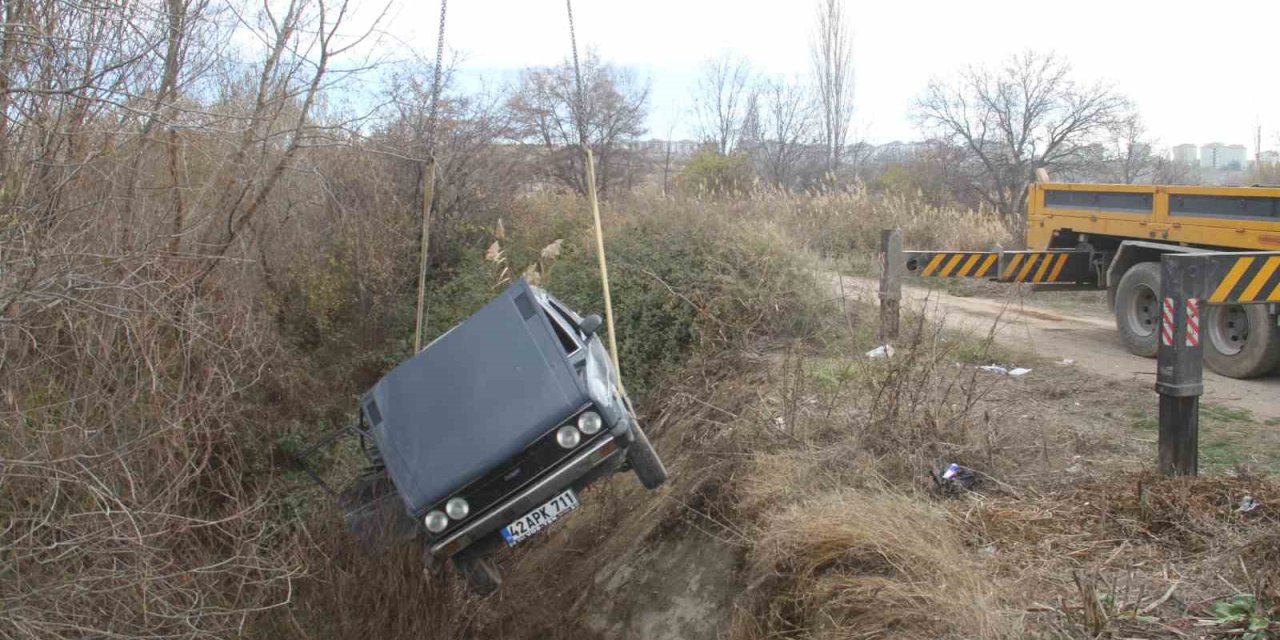 Konya’da Kaza Yapan Otomobil Dere Yatağına Düştü: 7 Yaralı
