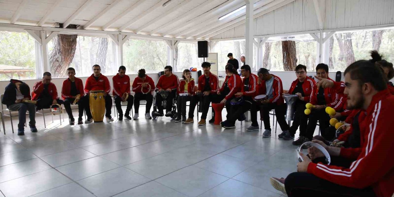 Büyükşehir Gençlik Kampı,  Özel Misafirlerini Ağırladı