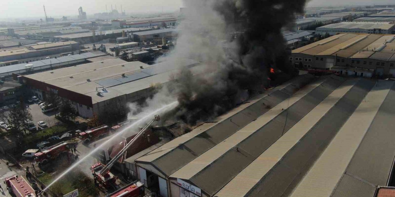 Mobilya Fabrikasında Büyük Yangın