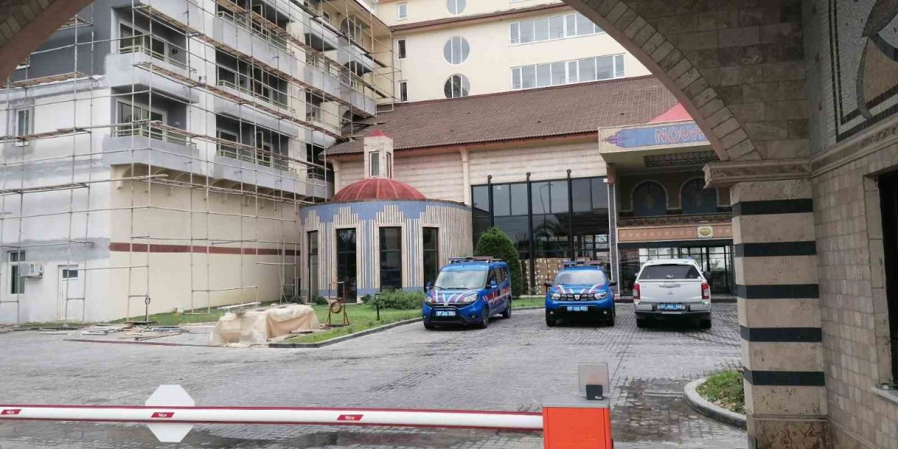 Çatıda Tadilat Yapan İnşaat İşçisi 21 Metreden Düşerek Yaşamını Yitirdi