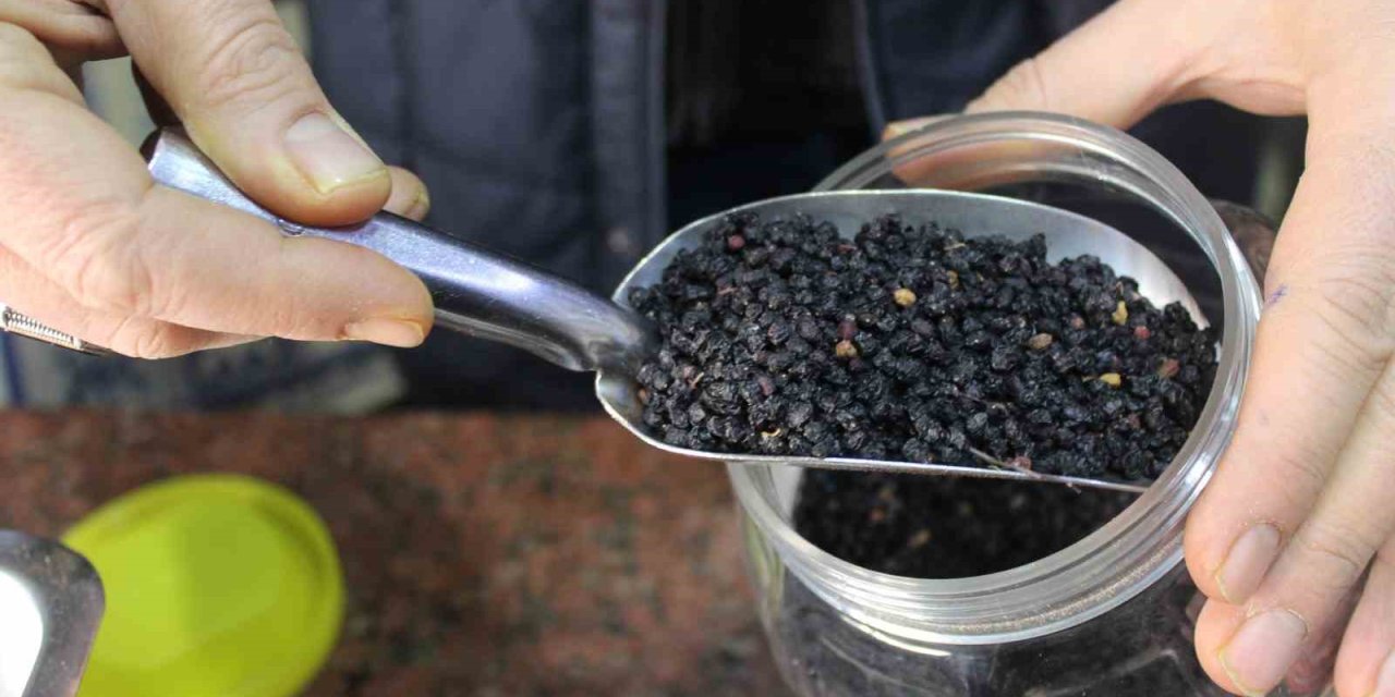 Aktar Esnafından Vatandaşlara ‘kara Mürver’ Tavsiyesi