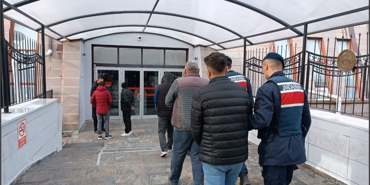 Çalınan 65 Bin Tl’lik İnşaat Malzemeleri Jandarma Tarafından Bulundu