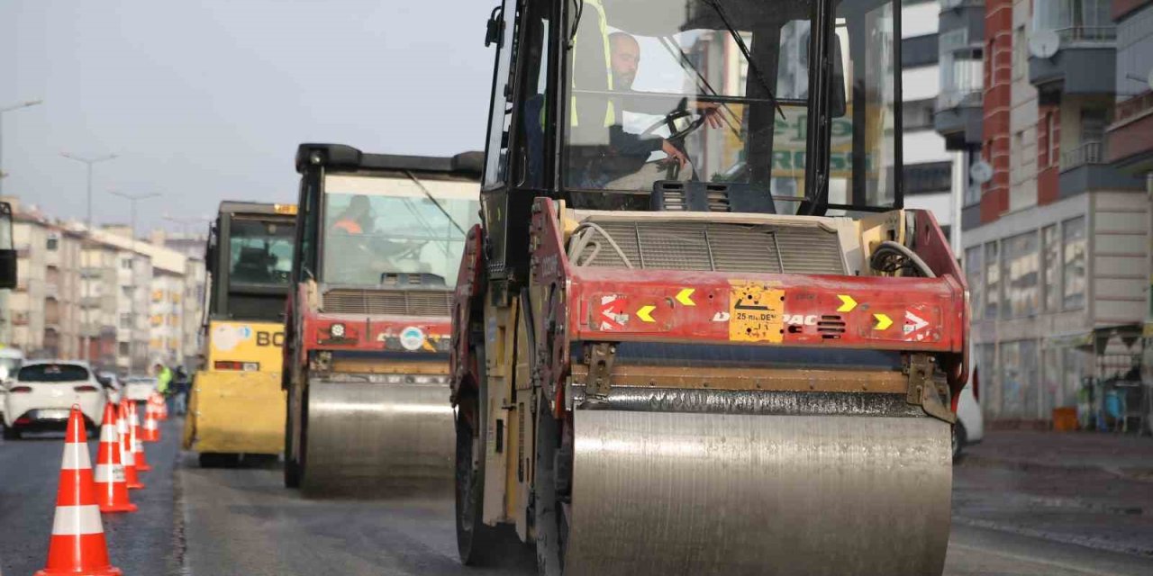 Erkilet Bulvarı Yenilenmiş Yola Kavuşuyor