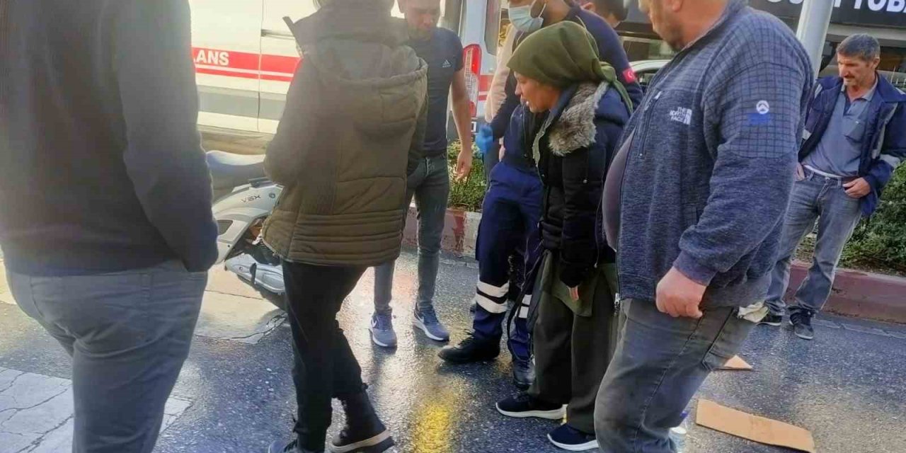 Ticari Taksi İle Elektrikli Bisikletin Çarpıştığı Kaza Kamerada