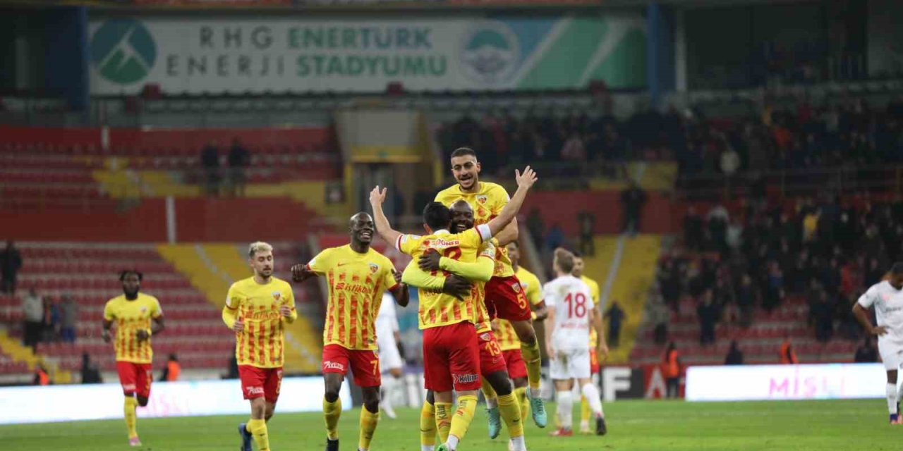 Stephane Bahoken Son 2 Maçta 2 Gol Attı