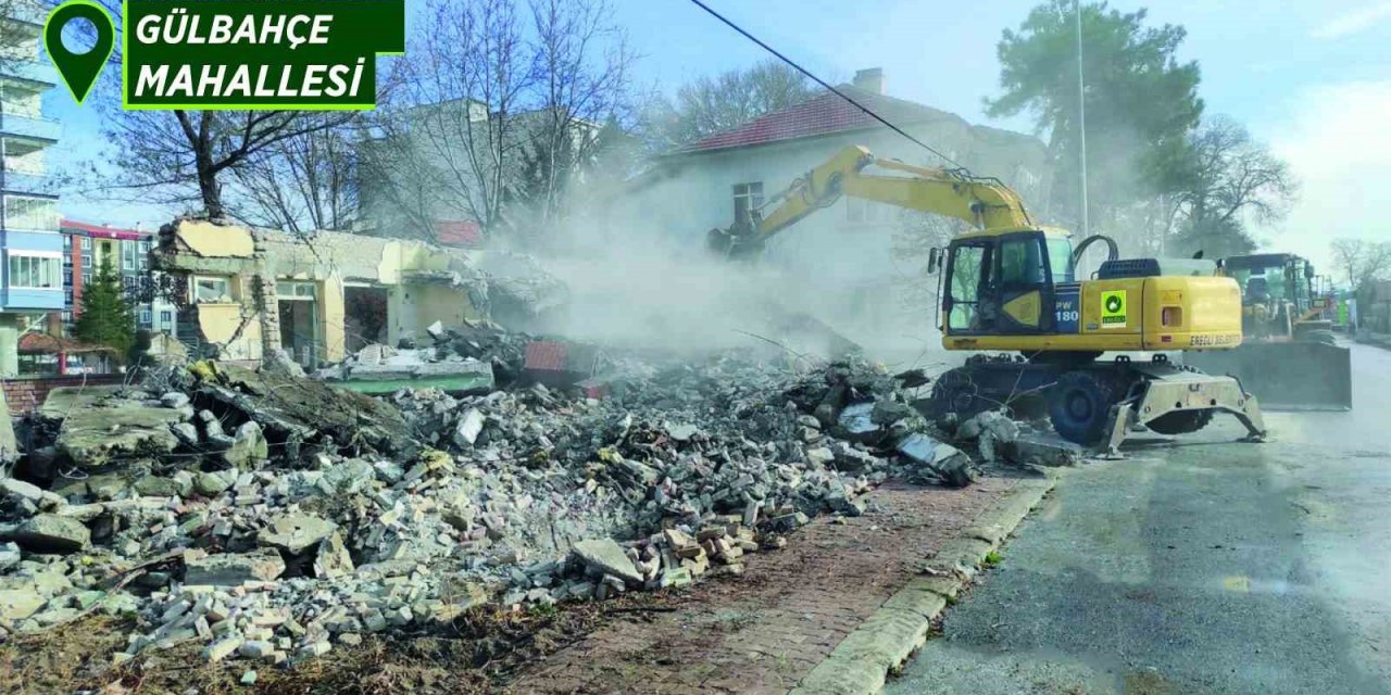Ereğli’de Metruk Binalar Yıkılıyor