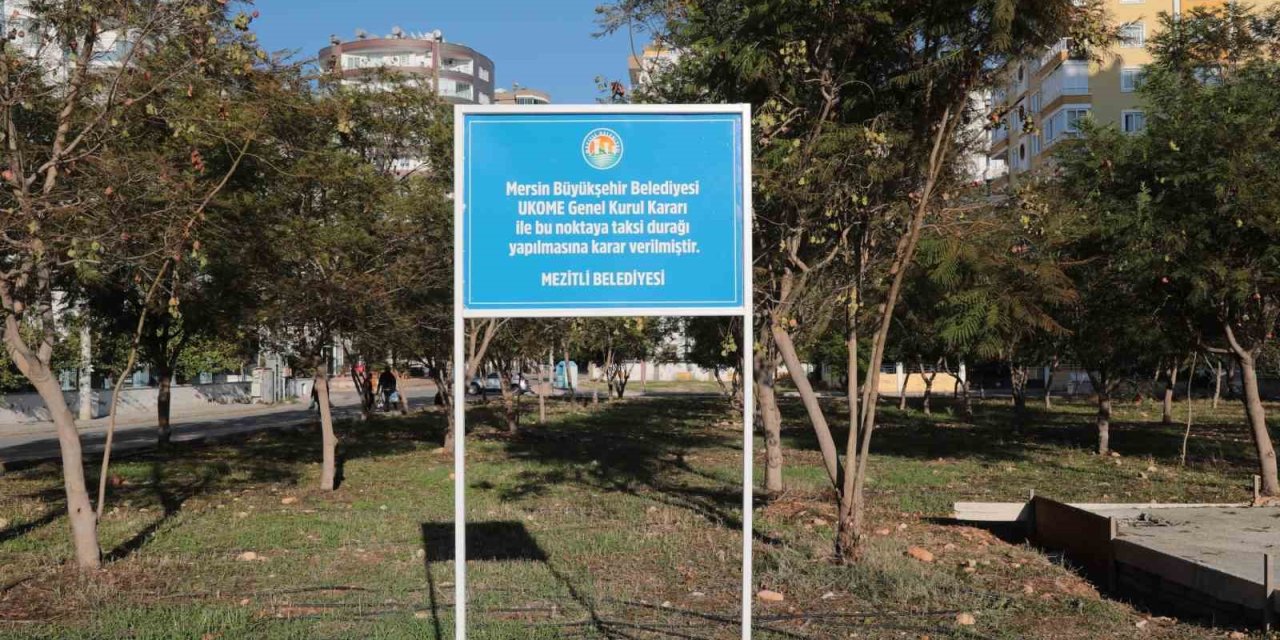 Vatandaş İstedi, Belediye Taksi Kulübesini Taşıdı