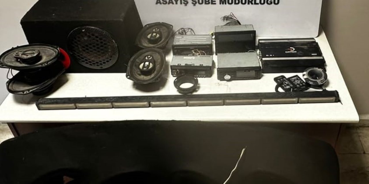 Otomobil Hırsızlığı Şüphelisi 3 Kişi Tutuklandı