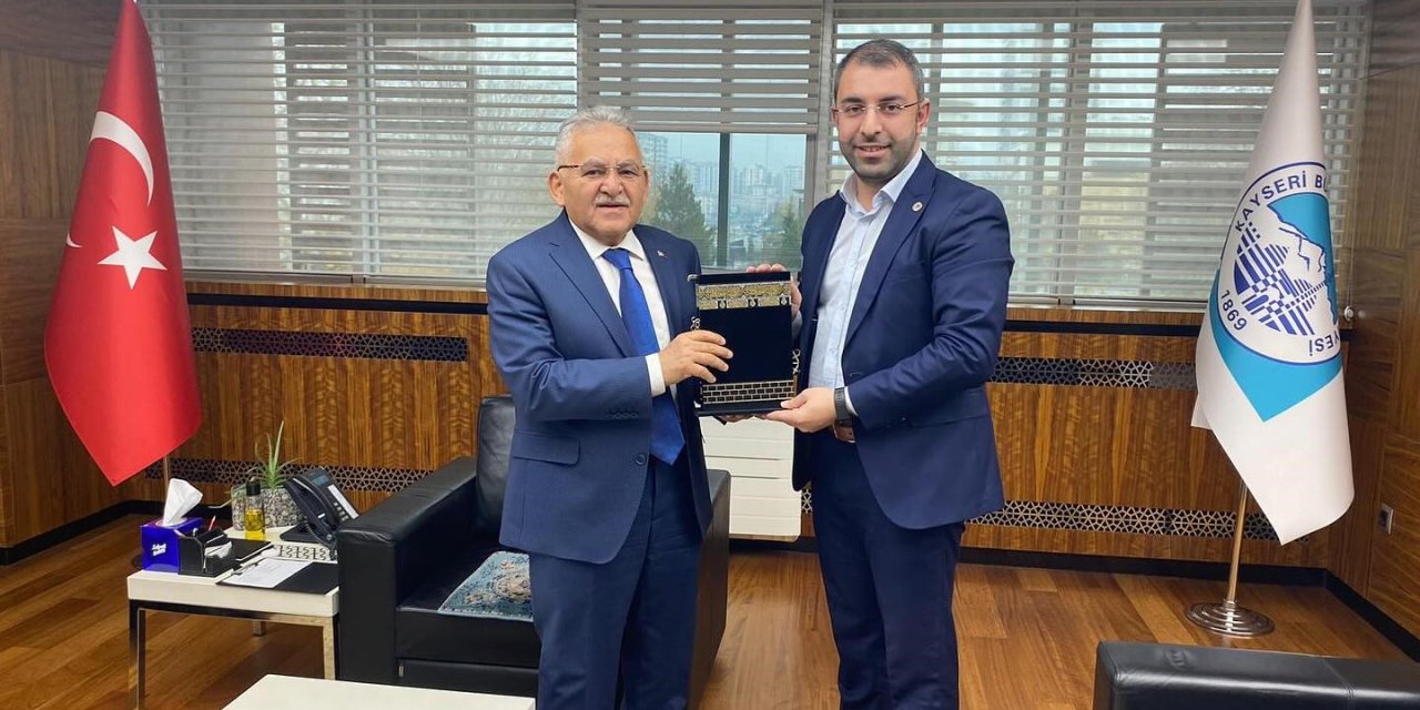 Başkan Büyükkılıç’a Karapınar Belediye Başkanı Güneş Ve Umut Çınarı Derneği’nden Ziyaret