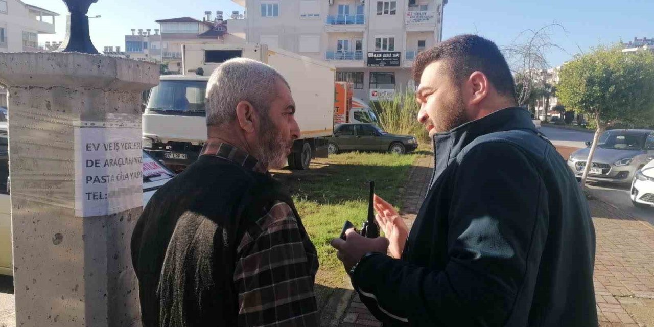 Telefon Dolandırıcılarına 35 Bin Euro’yu Göndermemesi İçin Polis Dakikalarca Dil Döktü