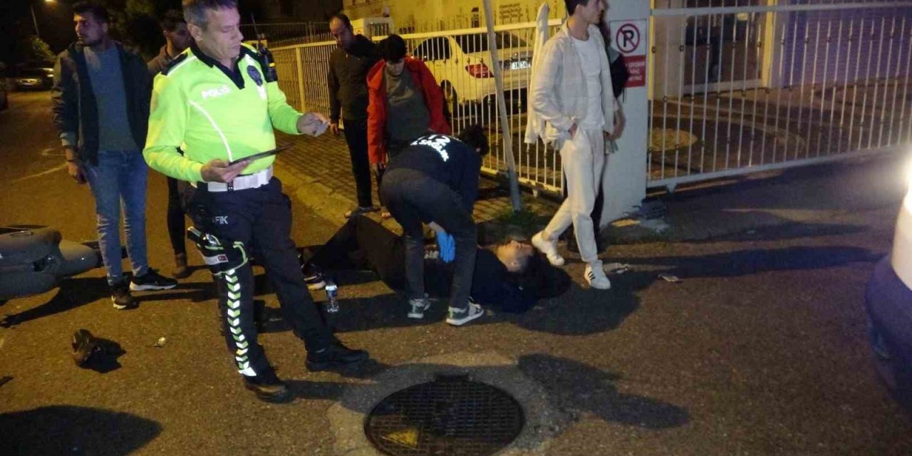 Motosikletin Çarptığı Sürücü Ambulansa Kaldırılırken Polislere Dua Etti