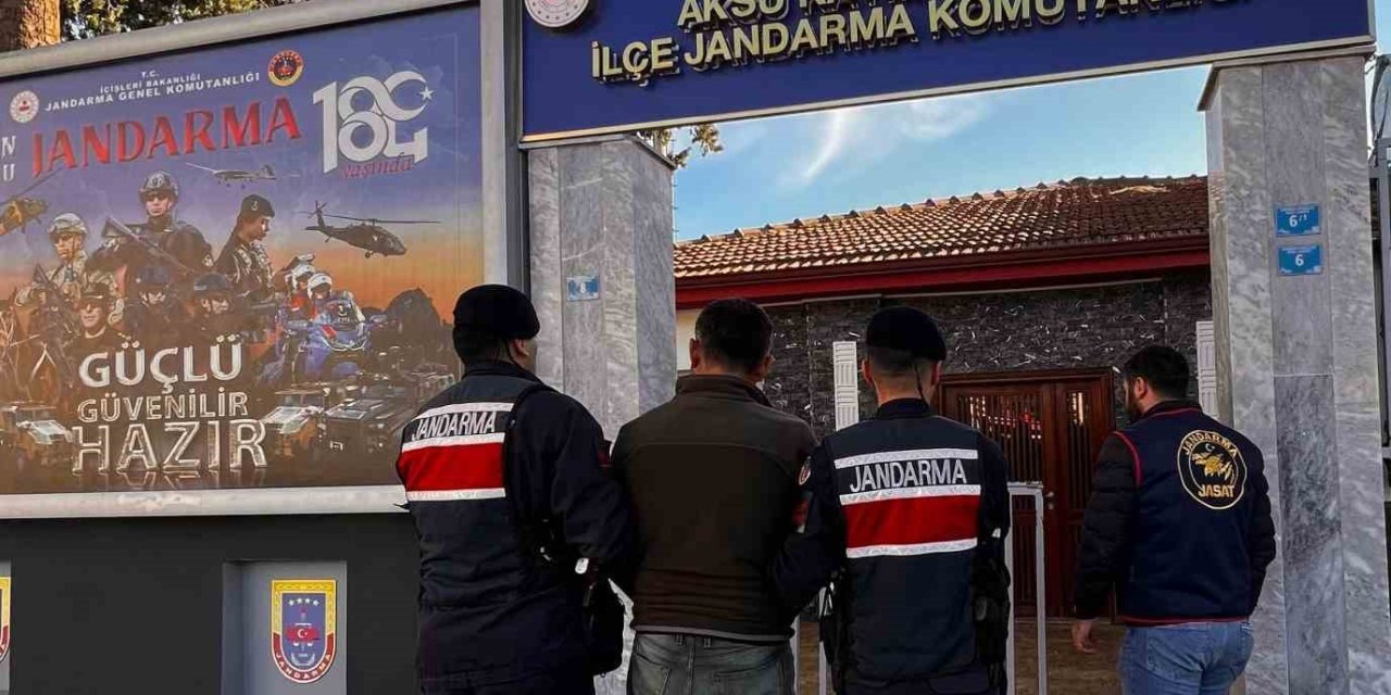 10 Adet Suç Kaydı Ve 15 Yıl 2 Ay Hapis Cezası Bulunan Firari Yakalandı