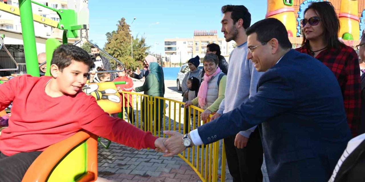 Kepez Belediyesi Özel Çocukları Lunapark’ta Ağırladı