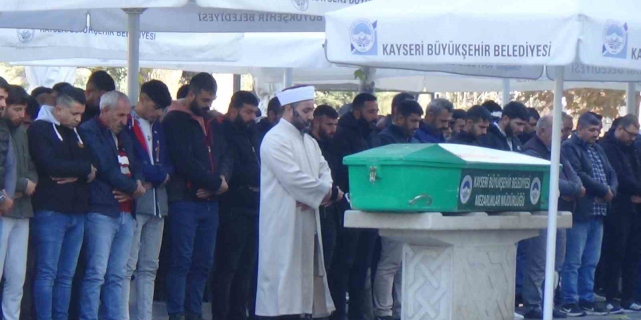 Cinayete Kurban Giden Şahıs Toprağa Verildi