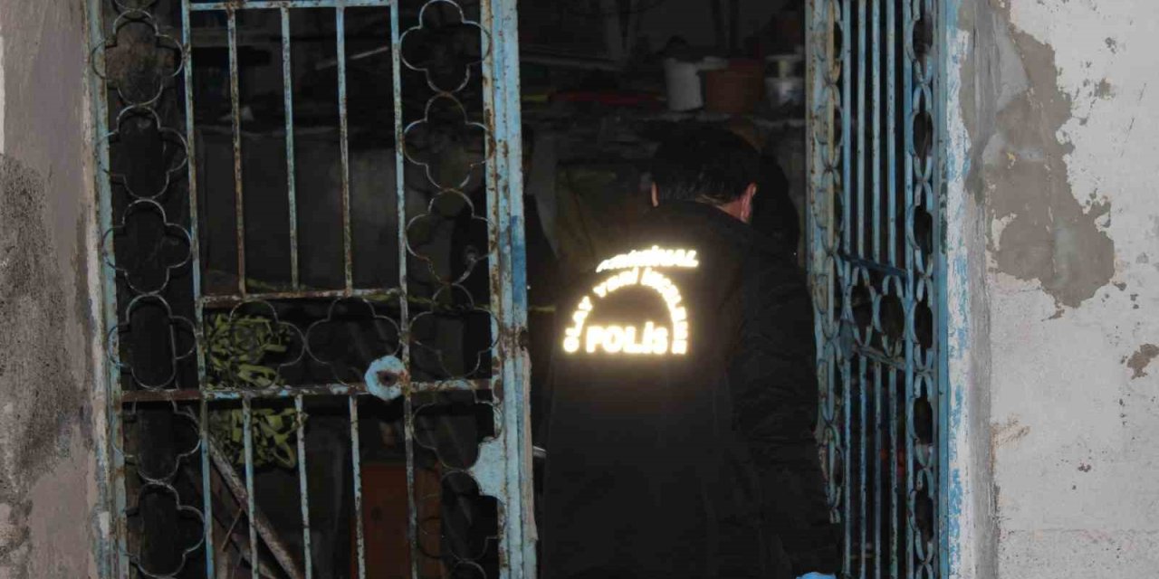 Dini Nikahlı Eşi Tarafından Tüfekle Vurulan Kadın Yaralandı