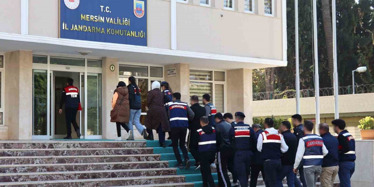 Deaş’a Fon Sağlayan Şüphelilere Operasyon: 9 Gözaltı