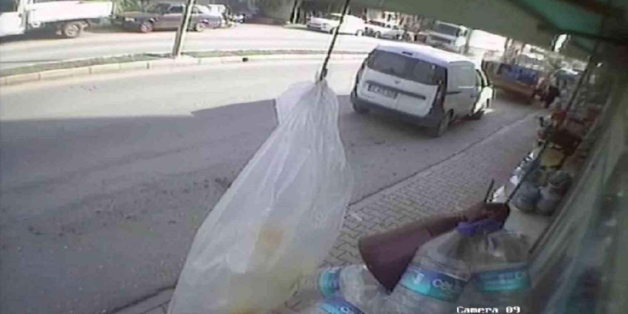 Kontrolden Çıkıp Kamyonun Altına Giren Motosiklette Ölü Sayısı İkiye Yükseldi