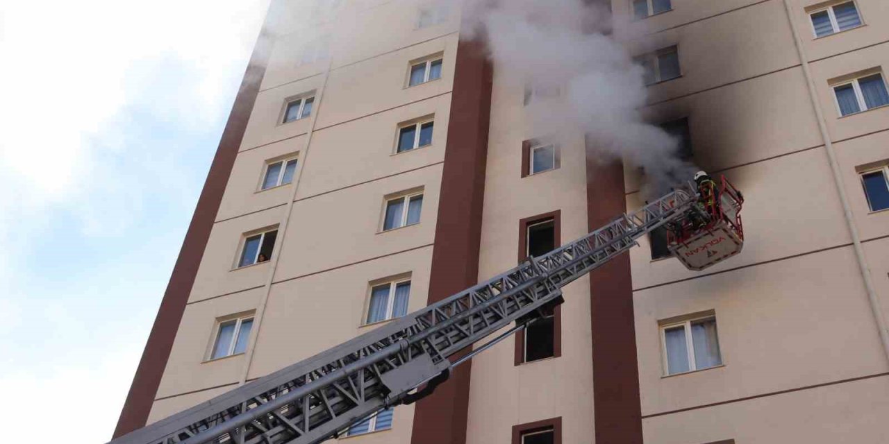 Zehirlenmeyi Göze Aldılar, İtfaiyeyi İzlediler