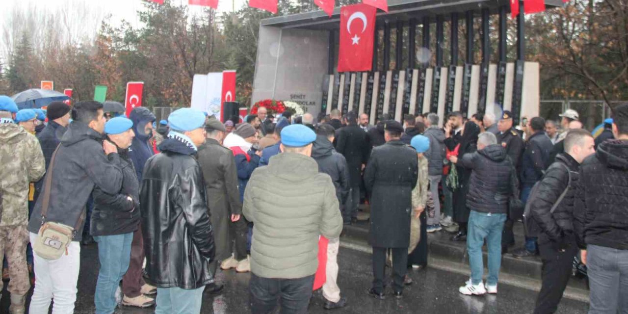 Kayseri Şehitleri 7. Yıldönümünde Anıldı