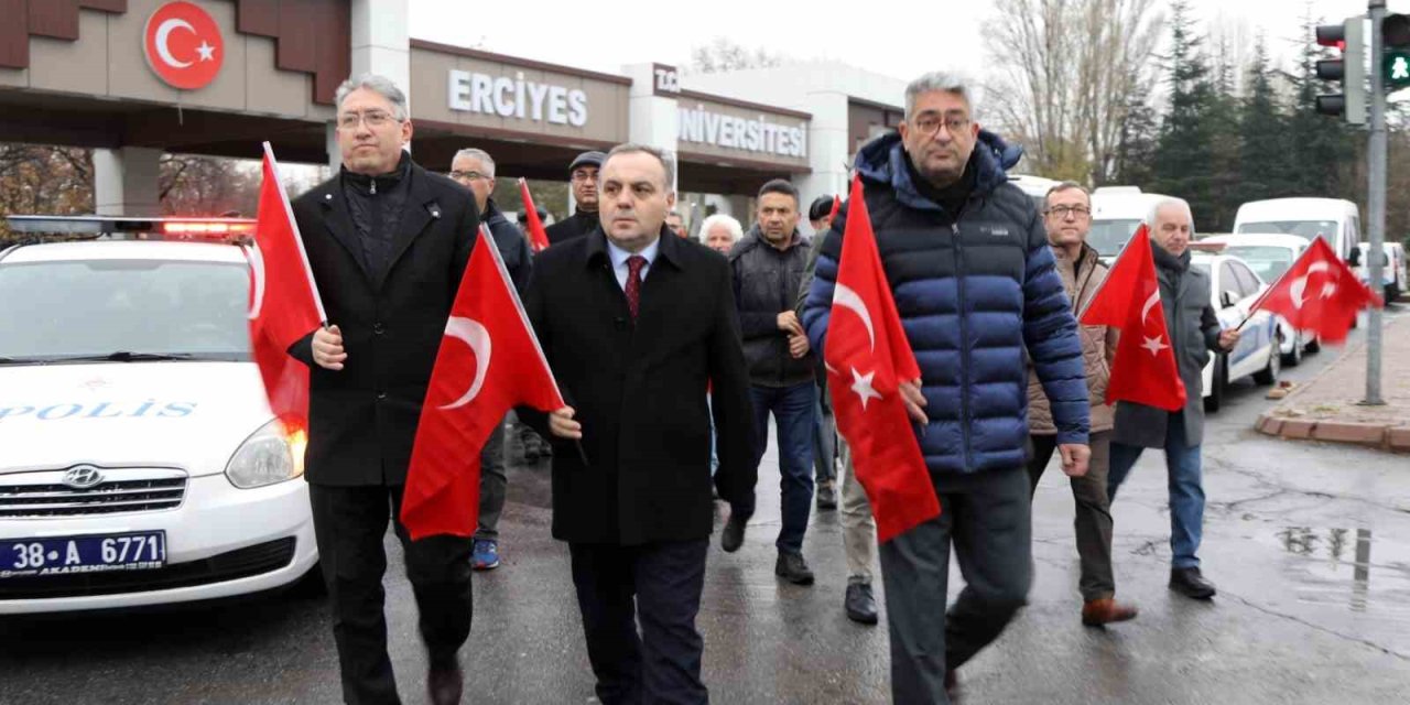 Erü, 17 Aralık Şehitlerini Unutmadı
