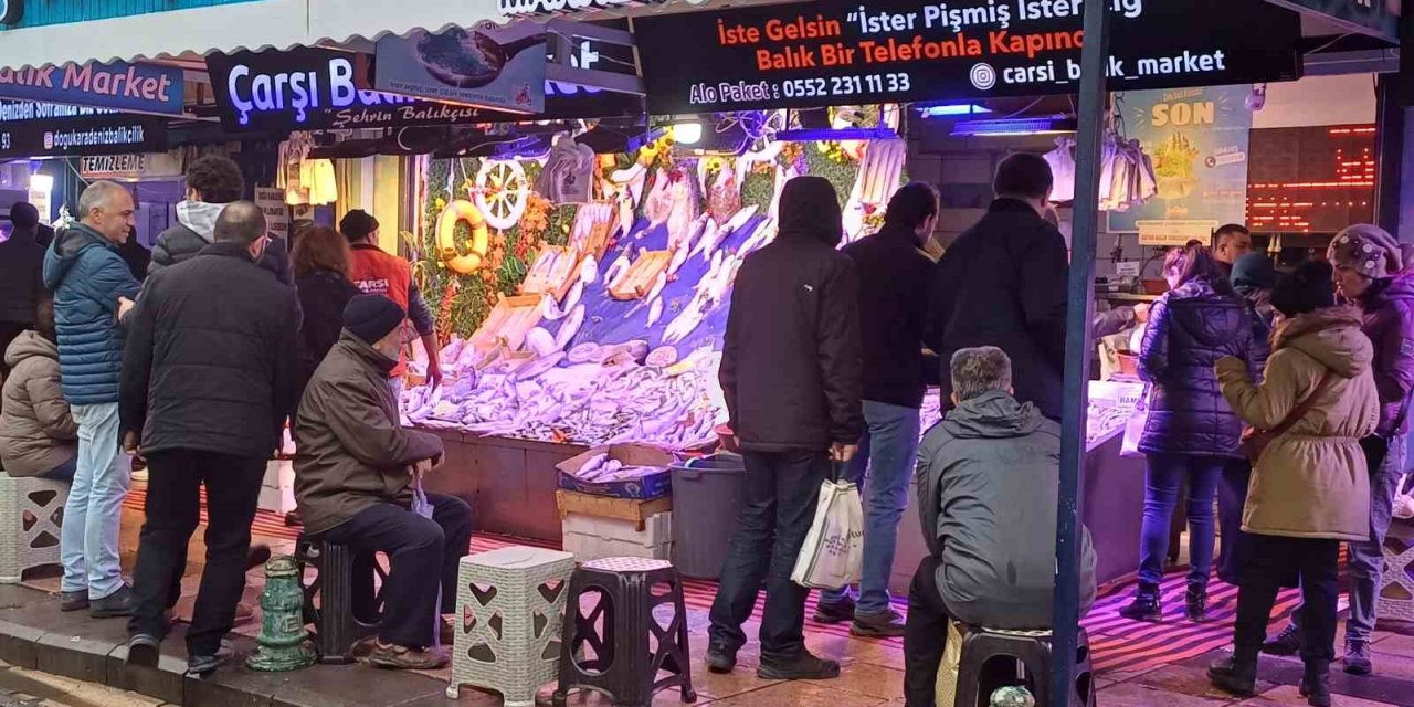 Hamsi Tezgâhında Yoğunluk