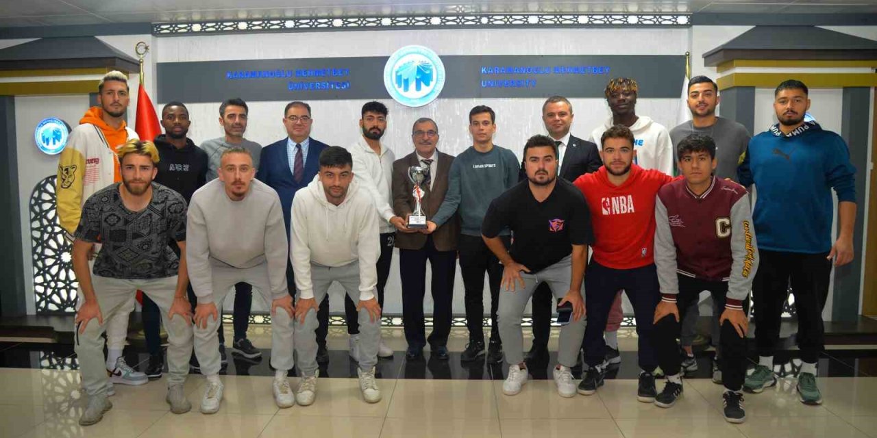Kmü Futbol Takımı Şampiyon Oldu