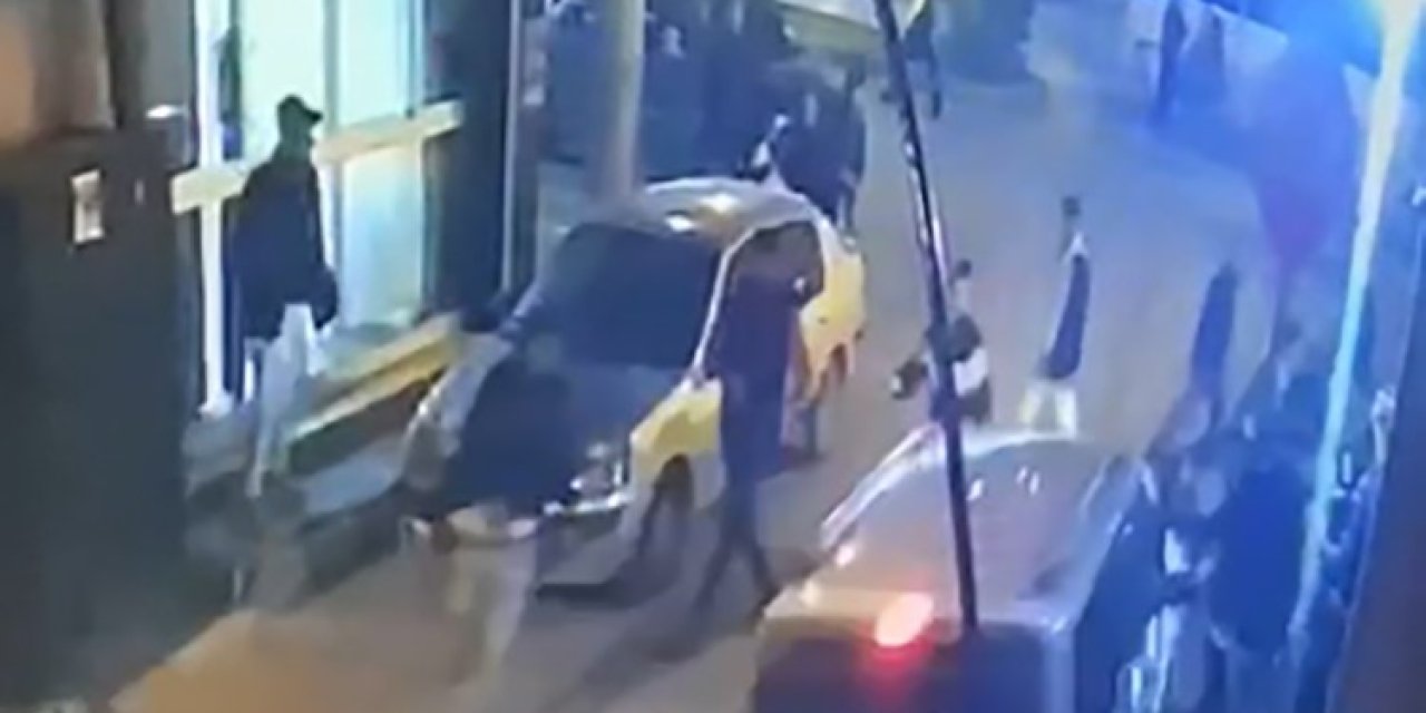 Mersin'de Bir Kişi Kavgaya Otomobille Daldı